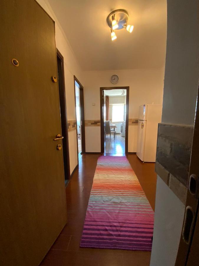 Le Garcon De Adi-Cosy,Quiet,Spatious Studio Bukarest Eksteriør billede